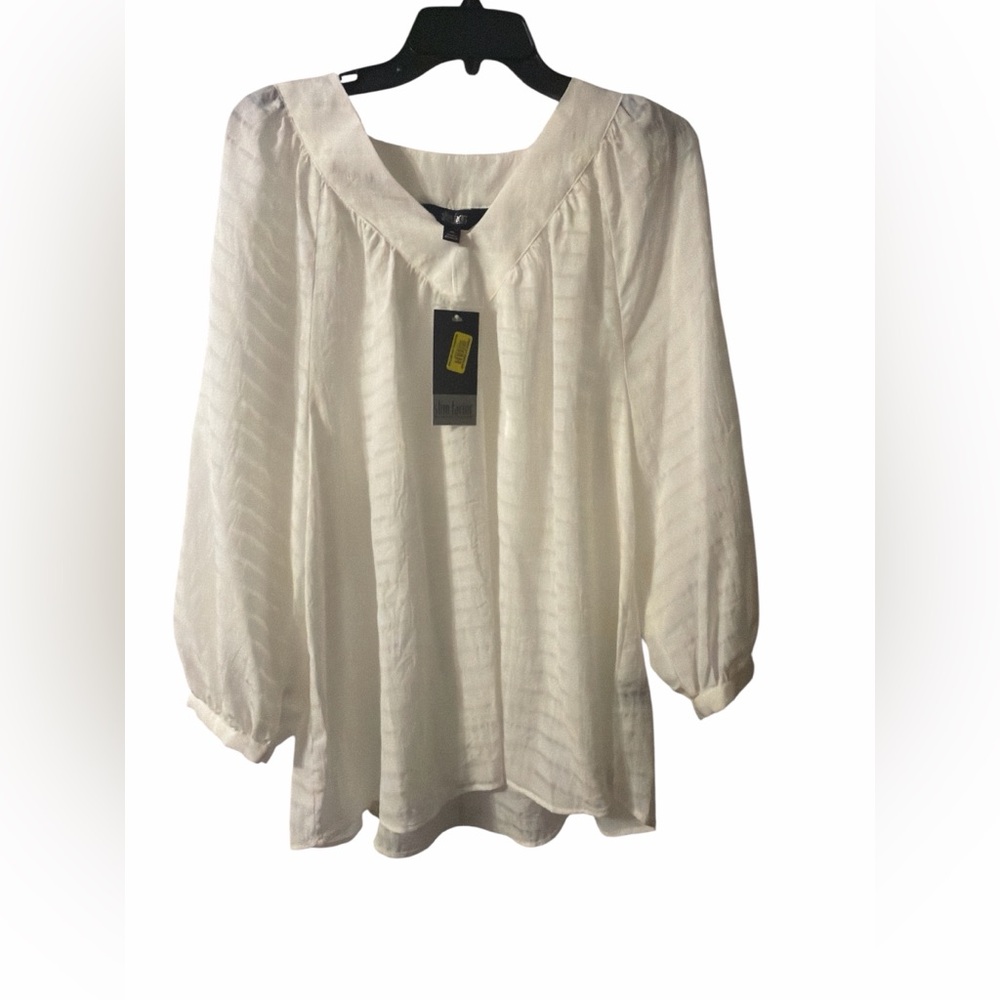 New with tags Slim Factor by Investments white blouse in size XL